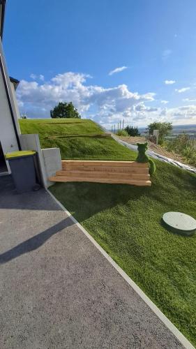 Ils ont tous choisi la tranquillité et la beauté  d'un gazon professionnel FRANCAIS